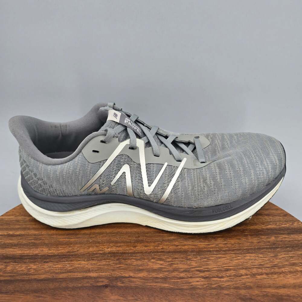 New Balance Fuelcell Propel v4 Shoes Mens 9 Wide Gray Running Athletic Sneakers